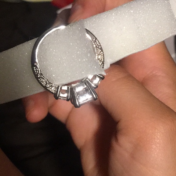 Silver ring - Picture 3 of 3